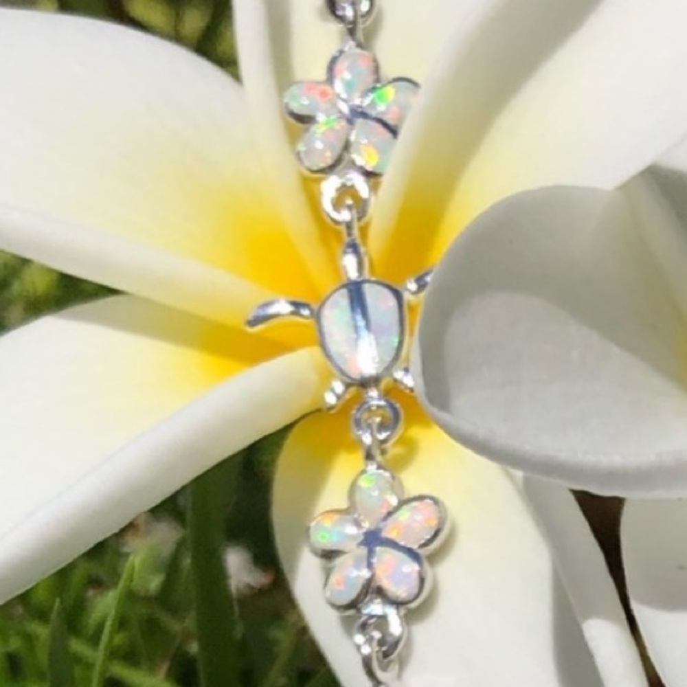 925 Sterling Silver white Opal Plumeria 🌸and Turtle 🐢  with 14kw gold overlay